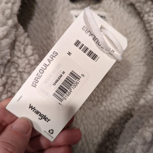 Wrangler Sherpa-Lined Denim Jacket - Picture 8 of 10